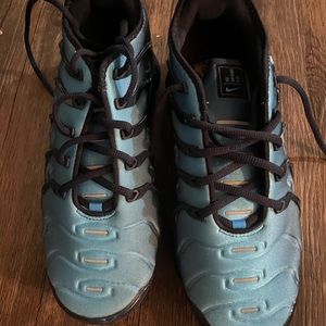 Men Nike air vapormax plus with bubble bottoms